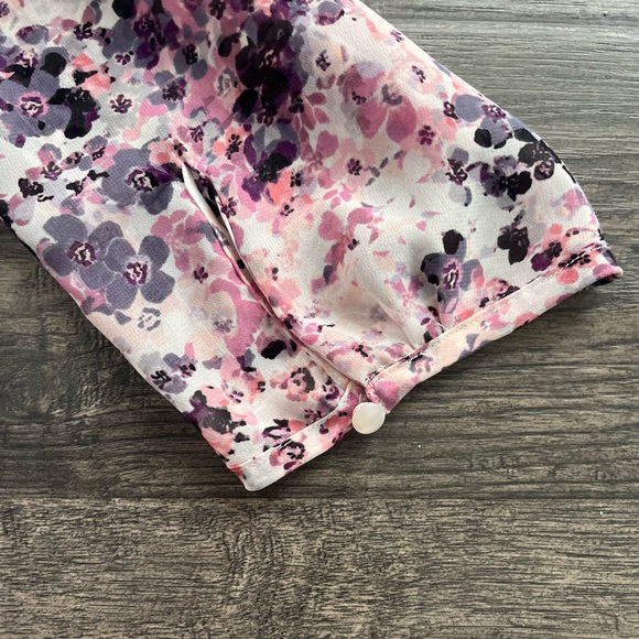 LC Lauren Conrad Floral Top Size Medium - Picture 5 of 11